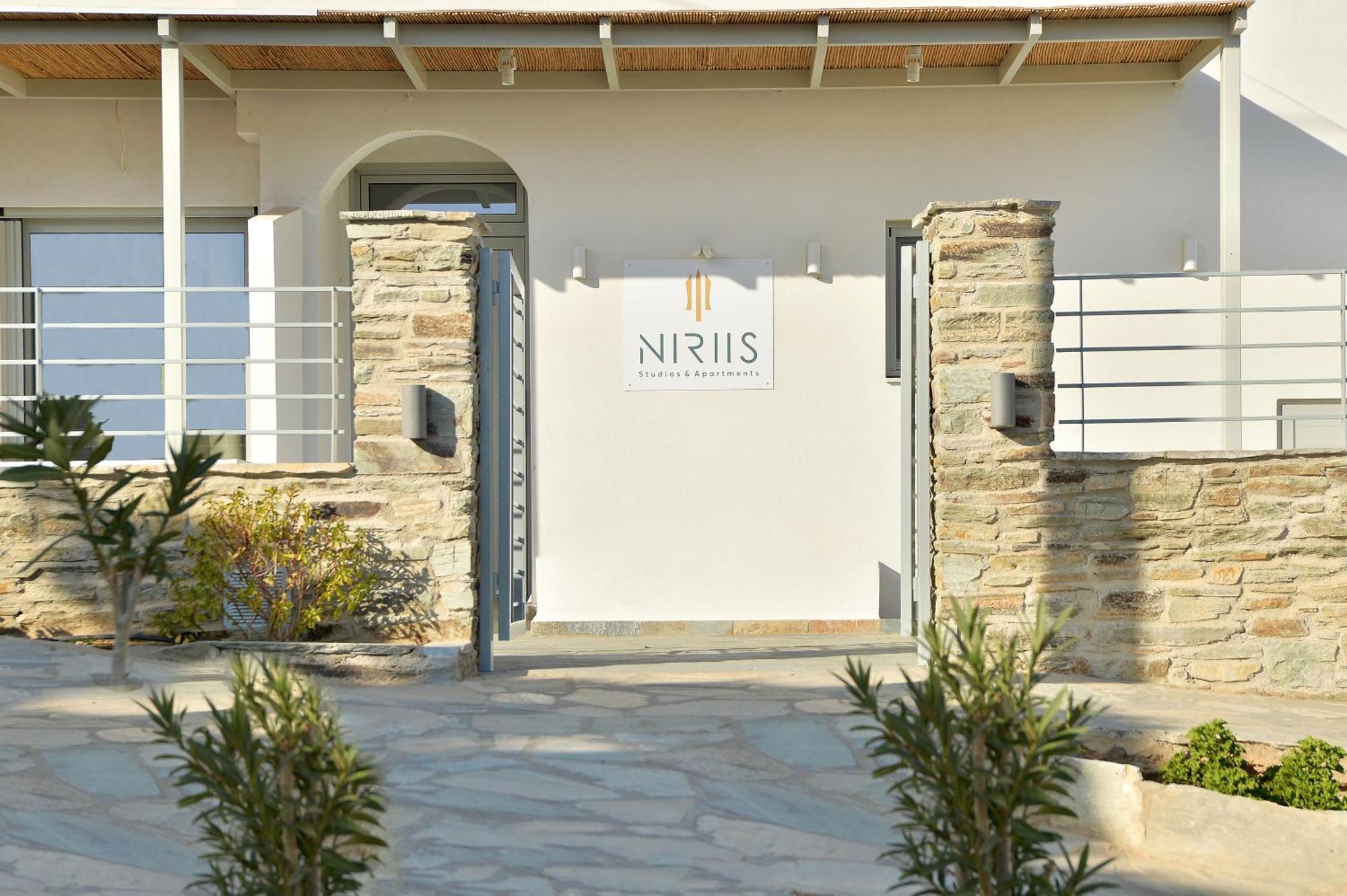 Niriis Studios Aktaia & Glauke Batsi Batsi  Ngoại thất bức ảnh